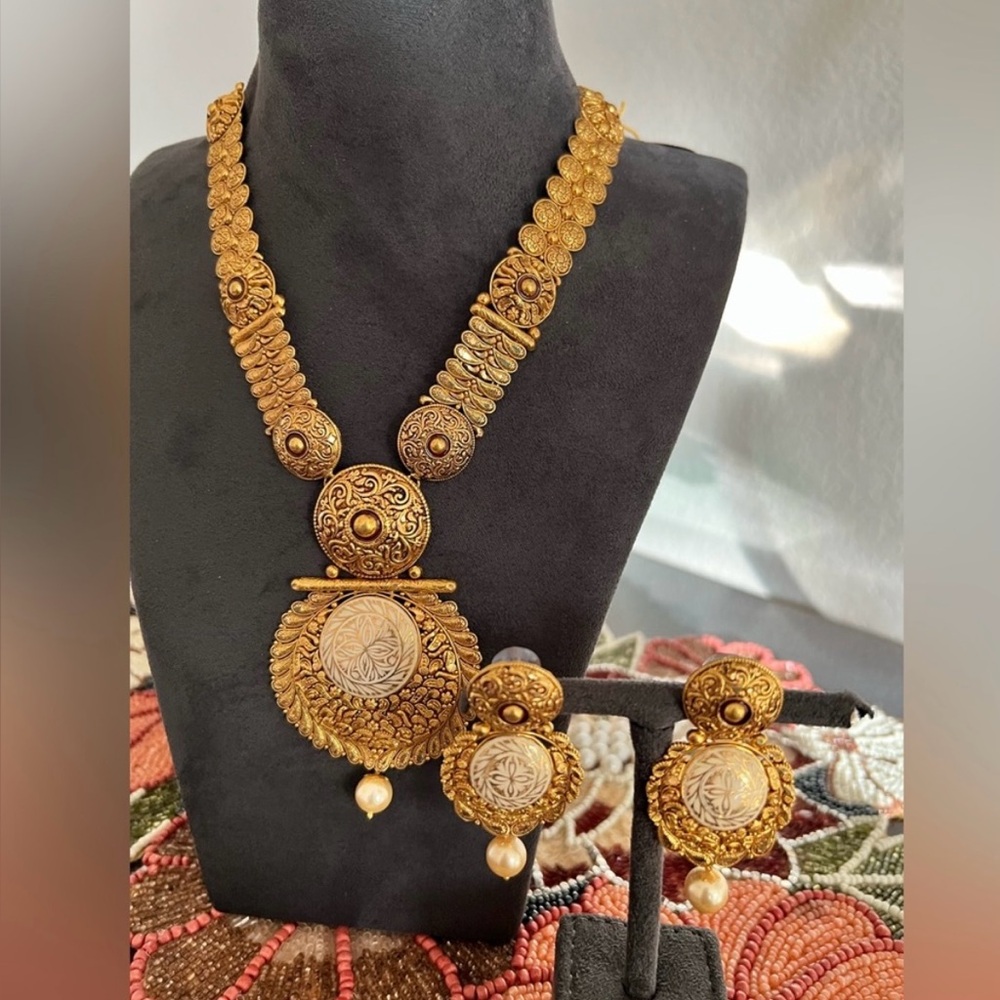 22k gold set
